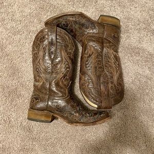 Corral snake inlay boots. Worn handful of times. Non smoking home.
